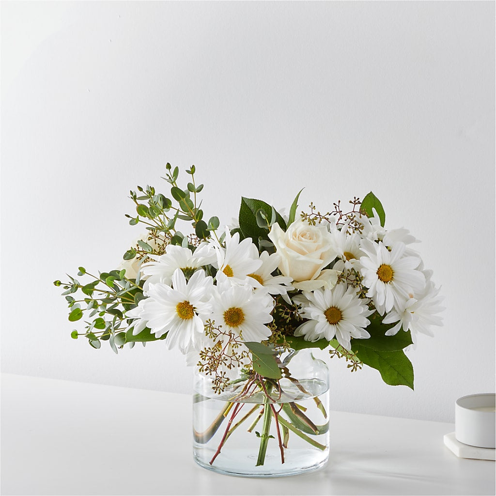 Fresh Linen Bouquet – Park Merced Florist, Corona CA
