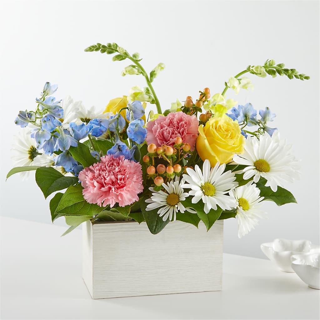 Sun Salutation Box Bouquet – Park Merced Florist, Corona CA