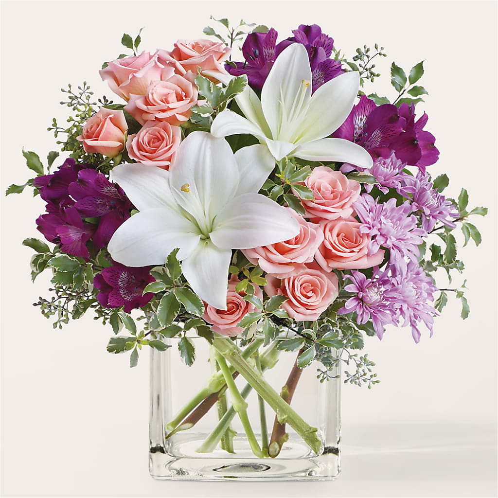 Mani Pedi Bouquet – Park Merced Florist, Corona CA
