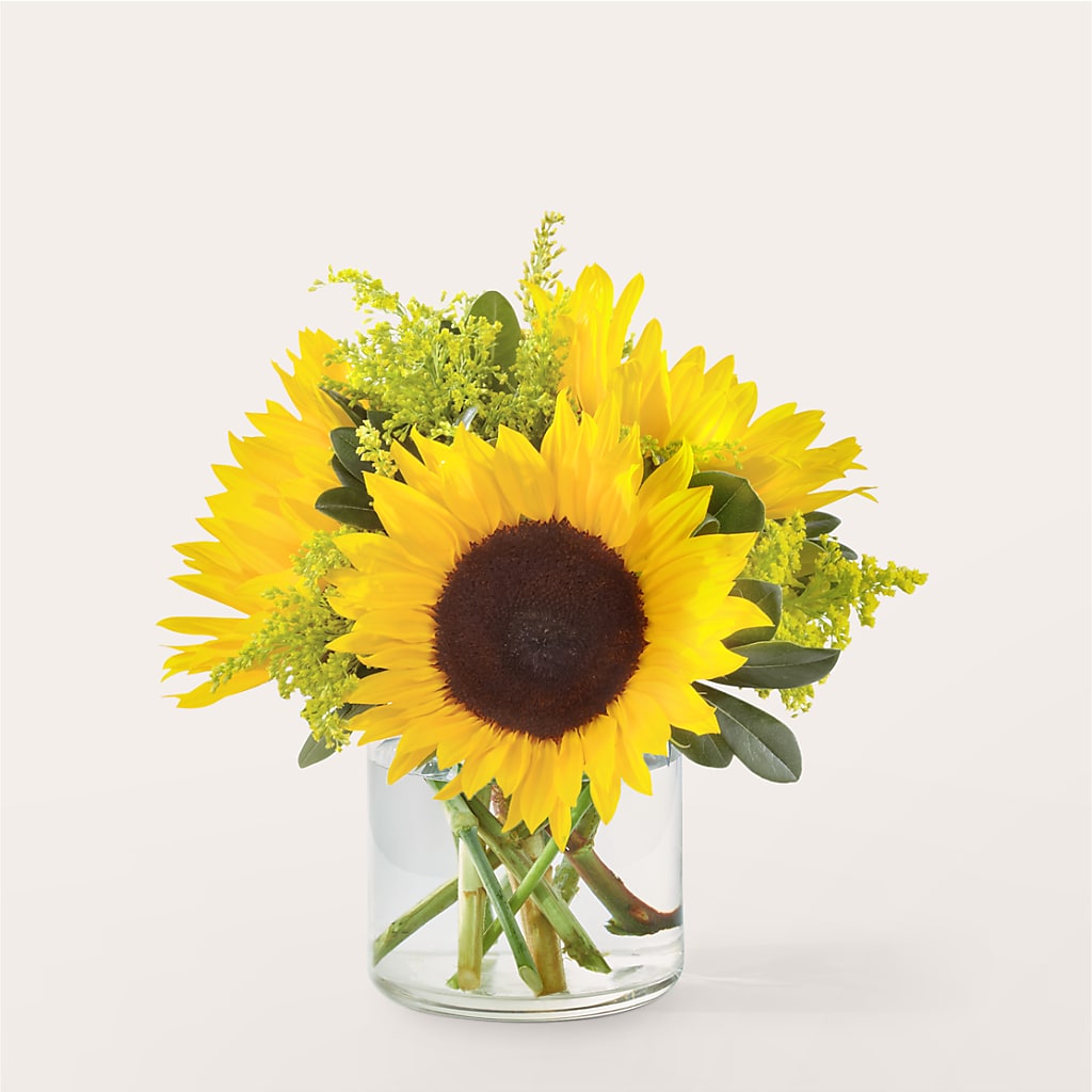 Beaming Sunflower Bouquet – Park Merced Florist, Corona CA