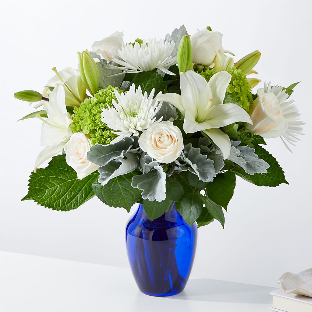 Snowy Dreams Bouquet – Park Merced Florist, Corona CA