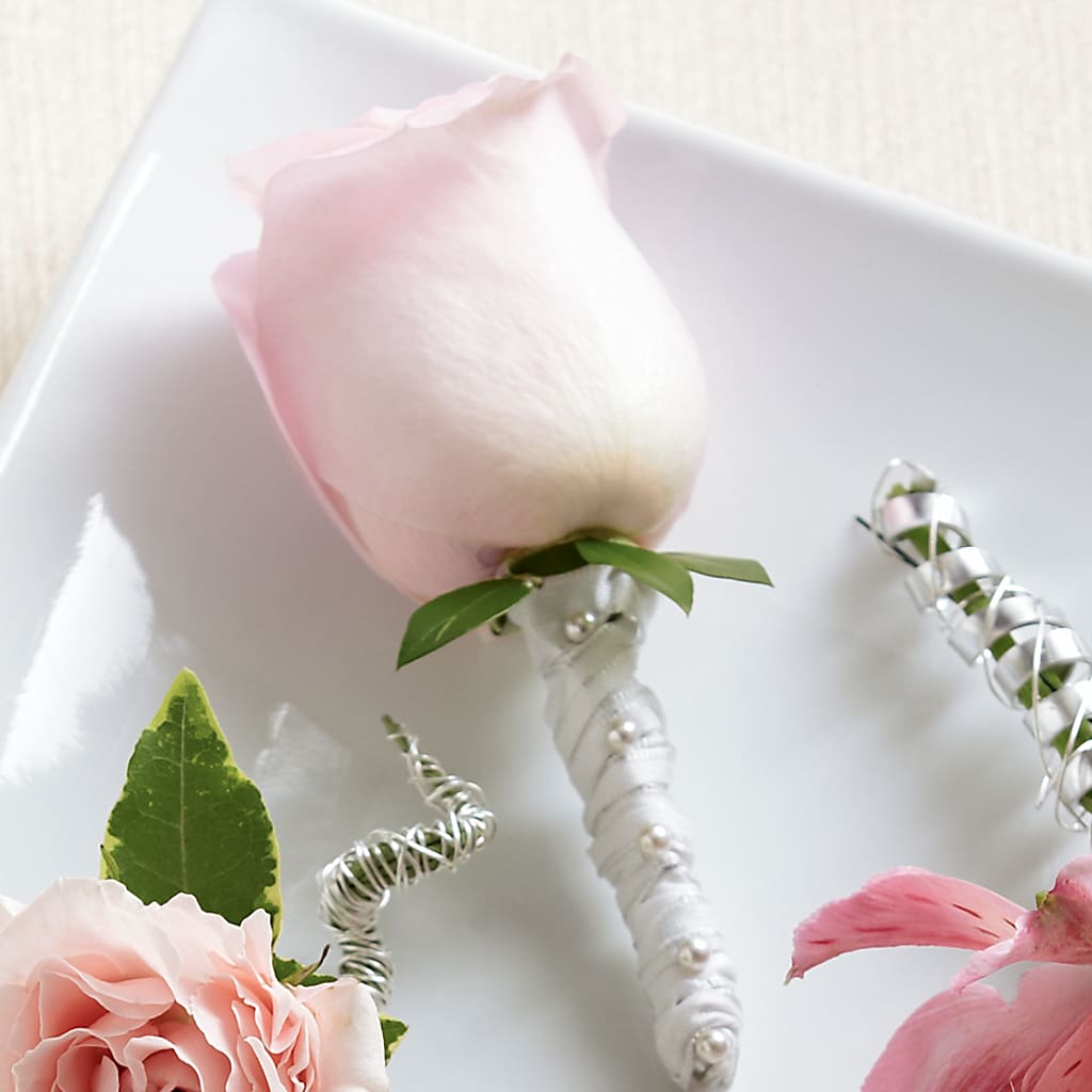 Pink Rose Boutonniere – Park Merced Florist, Corona CA