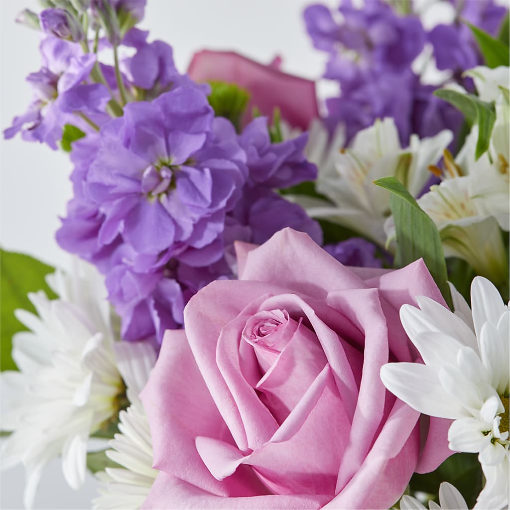 Garden of Peace Bouquet –  Park Merced Florist, Corona CA
