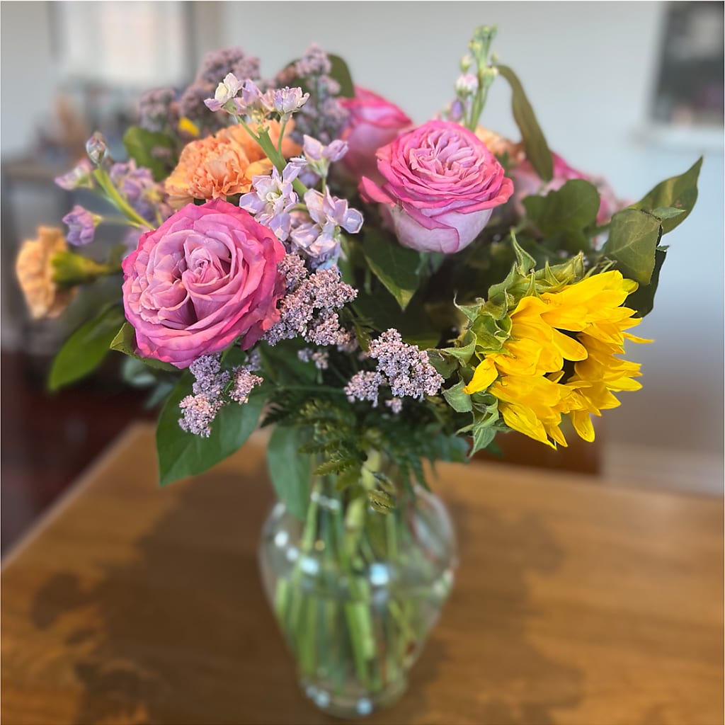 Yellow Brick Road Bouquet –  Park Merced Florist, Corona CA