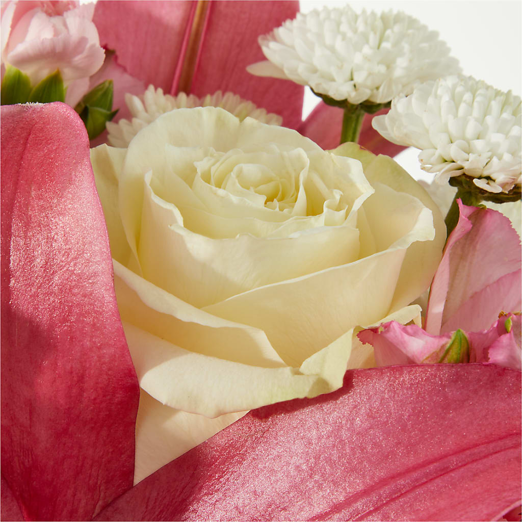 Piece of Cake Bouquet –  Park Merced Florist, Corona CA