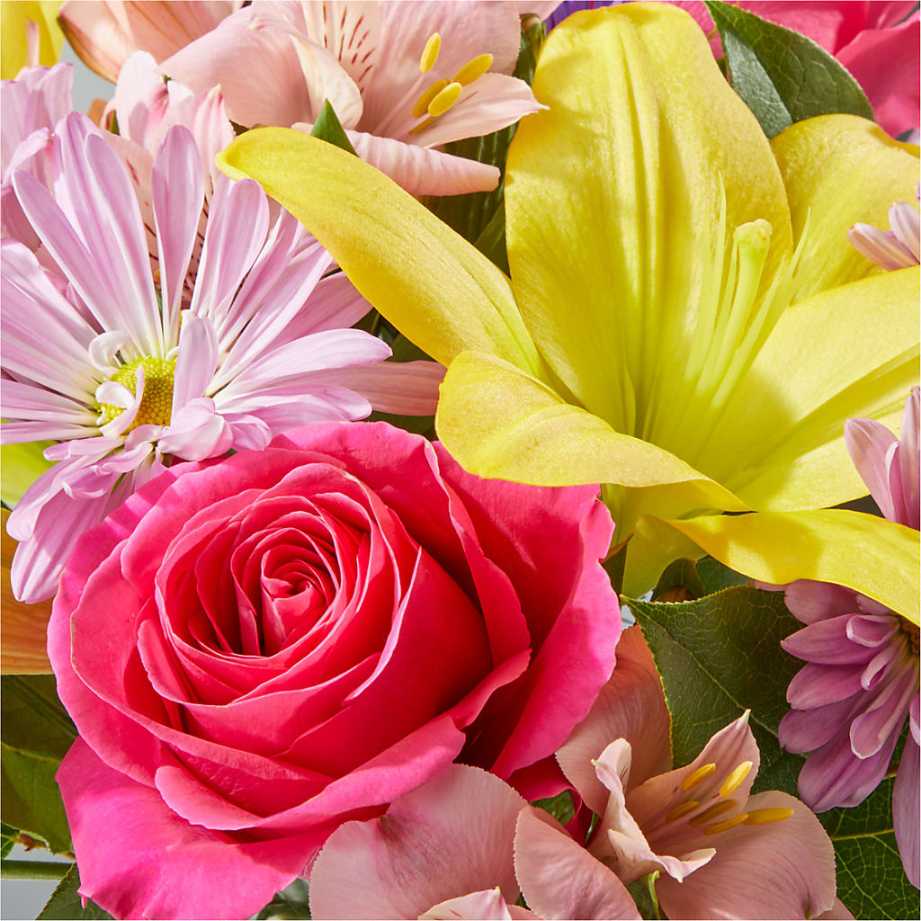 Sprinkles Bouquet –  Park Merced Florist, Corona CA