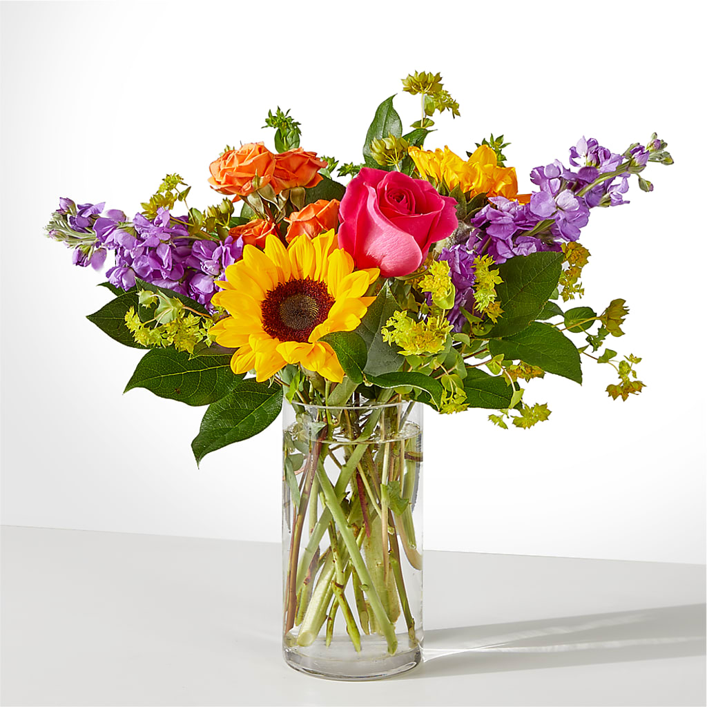 Vibrant Greetings Bouquet –  Park Merced Florist, Corona CA