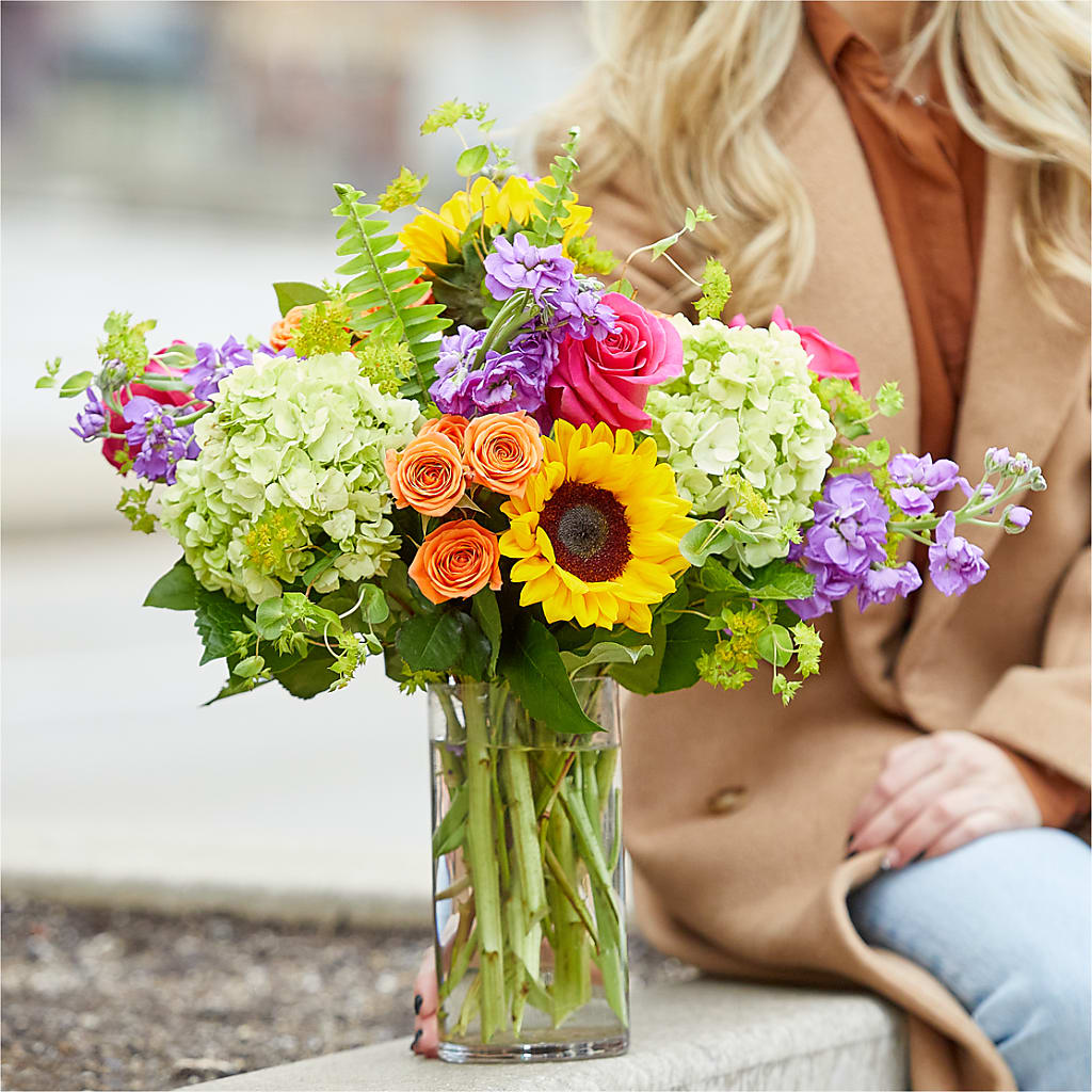 Vibrant Greetings Bouquet –  Park Merced Florist, Corona CA