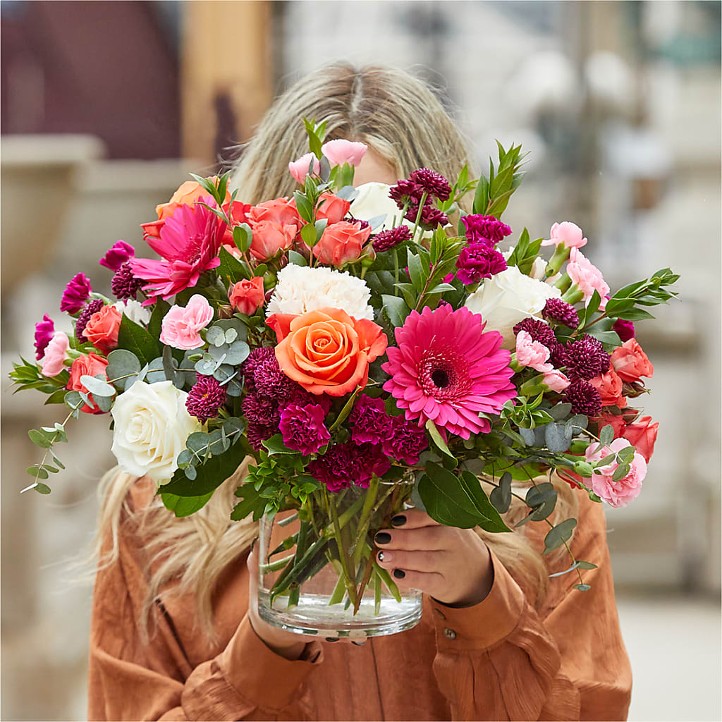 Smell the Roses Bouquet –  Park Merced Florist, Corona CA