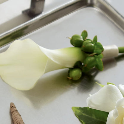 White Calla Boutonniere –  Park Merced Florist, Corona CA